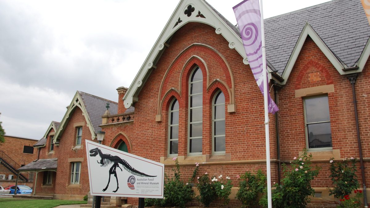 Australian Fossil & Mineral Museum